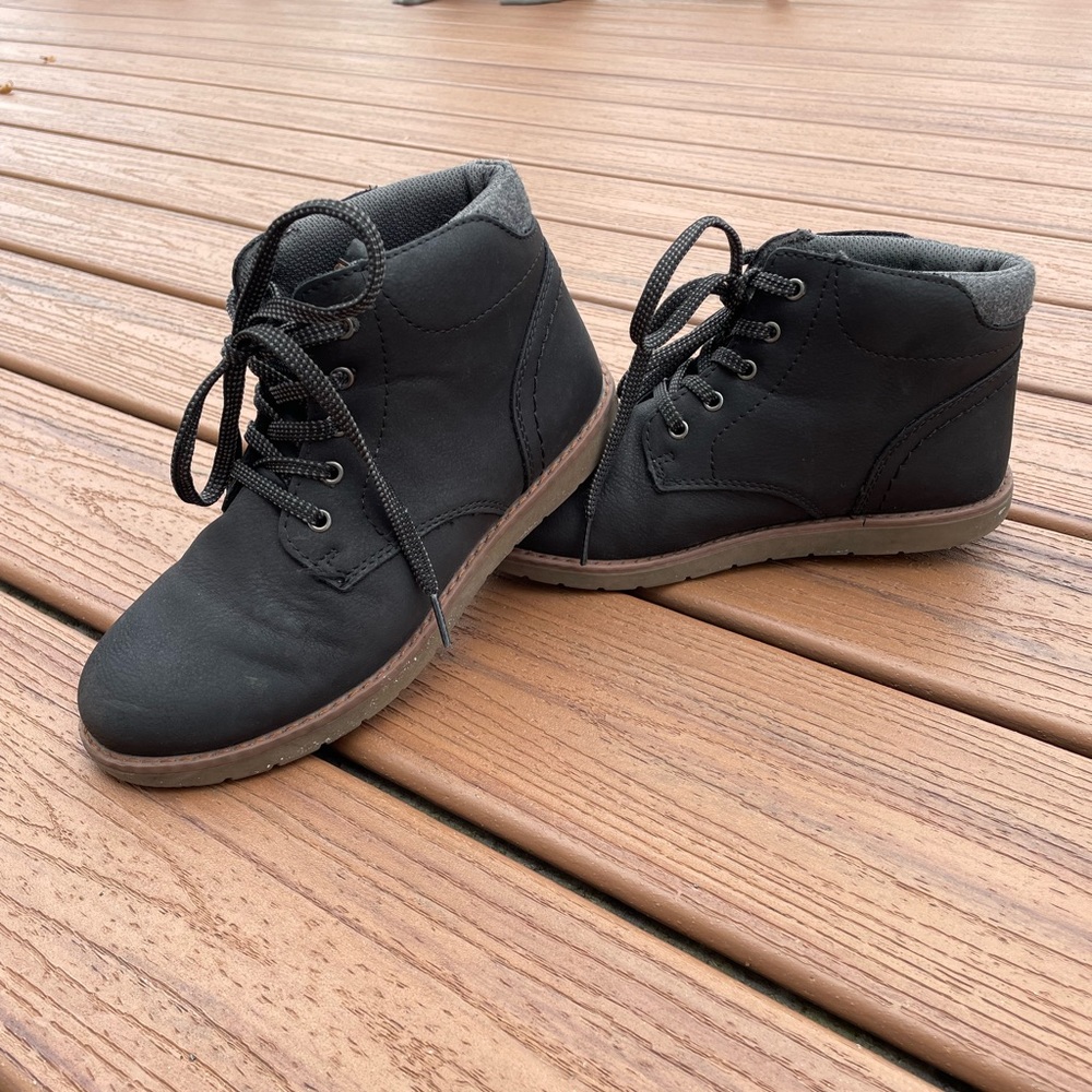 Sonoma Boys Size 4 Black Boots